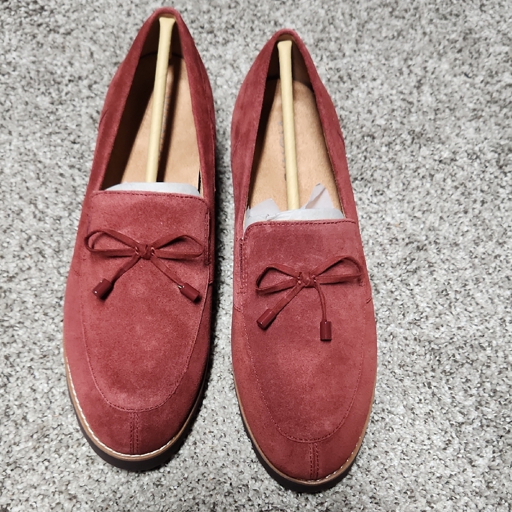 NEW Vionic Syrah Loafers Size 8